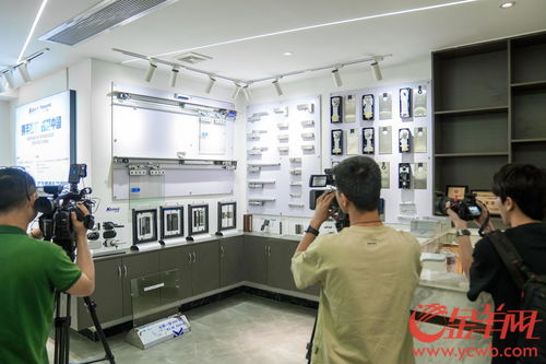 扎根小五金之乡，95后厂三代将水族箱产品卖向全球